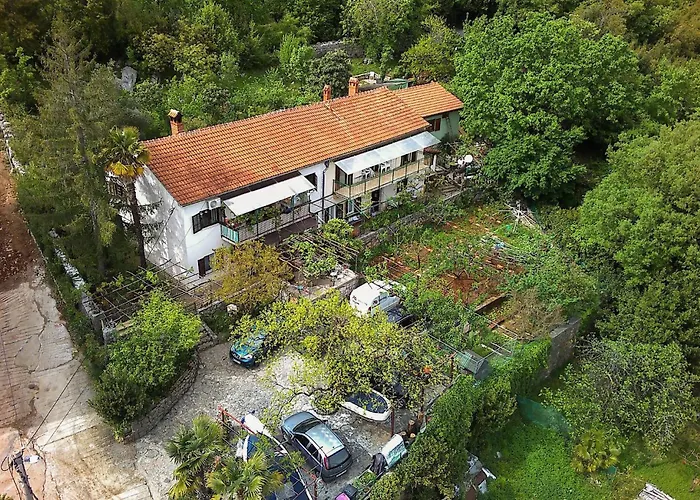 2 Bedroom Amazing In Abbazia