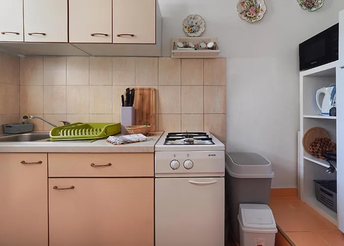 Hébergement de vacances 2 Bedroom Amazing In Opatija