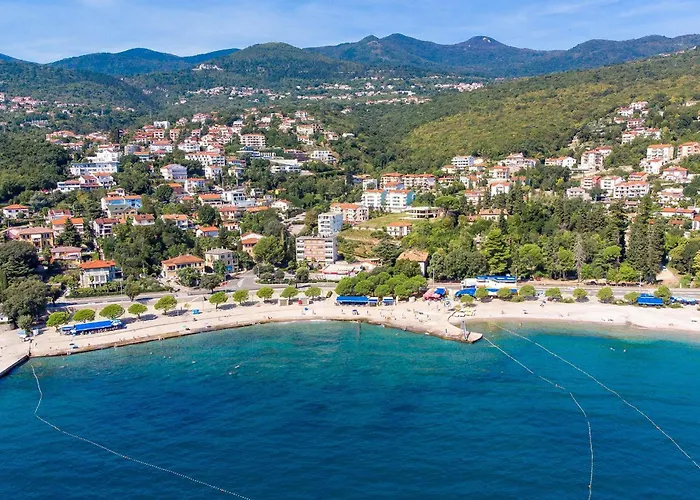 2 Bedroom Amazing In Hébergement de vacances