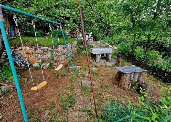 2 Bedroom Amazing In Holiday home *