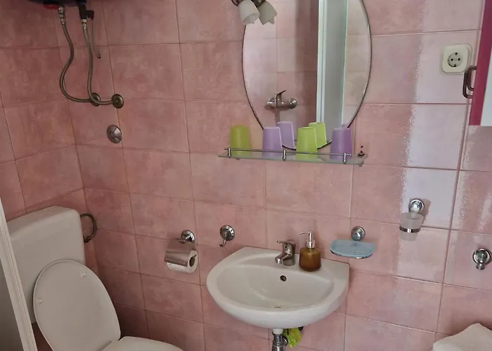 2 Bedroom Amazing In Hébergement de vacances Opatija